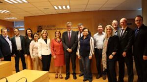 Representantes dos CRCSP de Birigui, Carapicuíba, Mirandópolis, Pereira Barreto, São Bernardo e Taboão da Serra